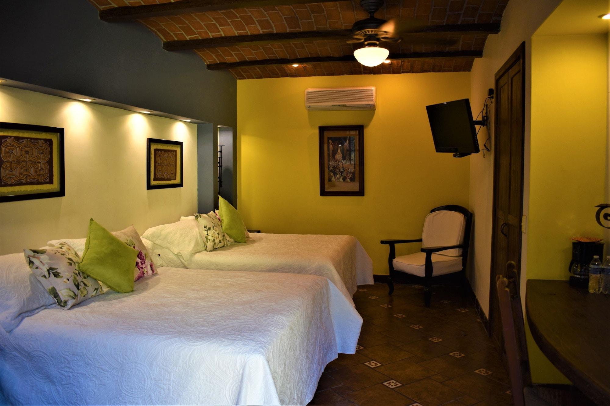 La Villa Del Ensueno Boutique Hotel Tlaquepaque Bagian luar foto