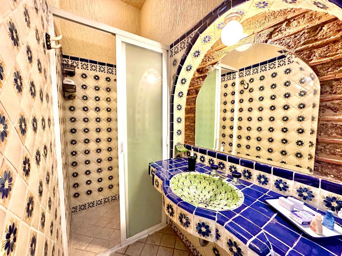 La Villa Del Ensueno Boutique Hotel Tlaquepaque Bagian luar foto