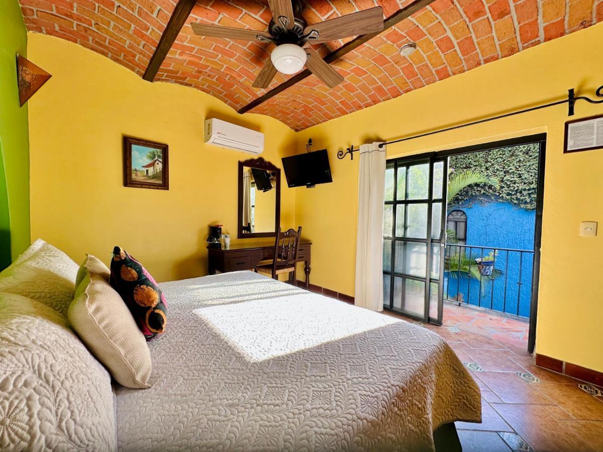 La Villa Del Ensueno Boutique Hotel Tlaquepaque Bagian luar foto