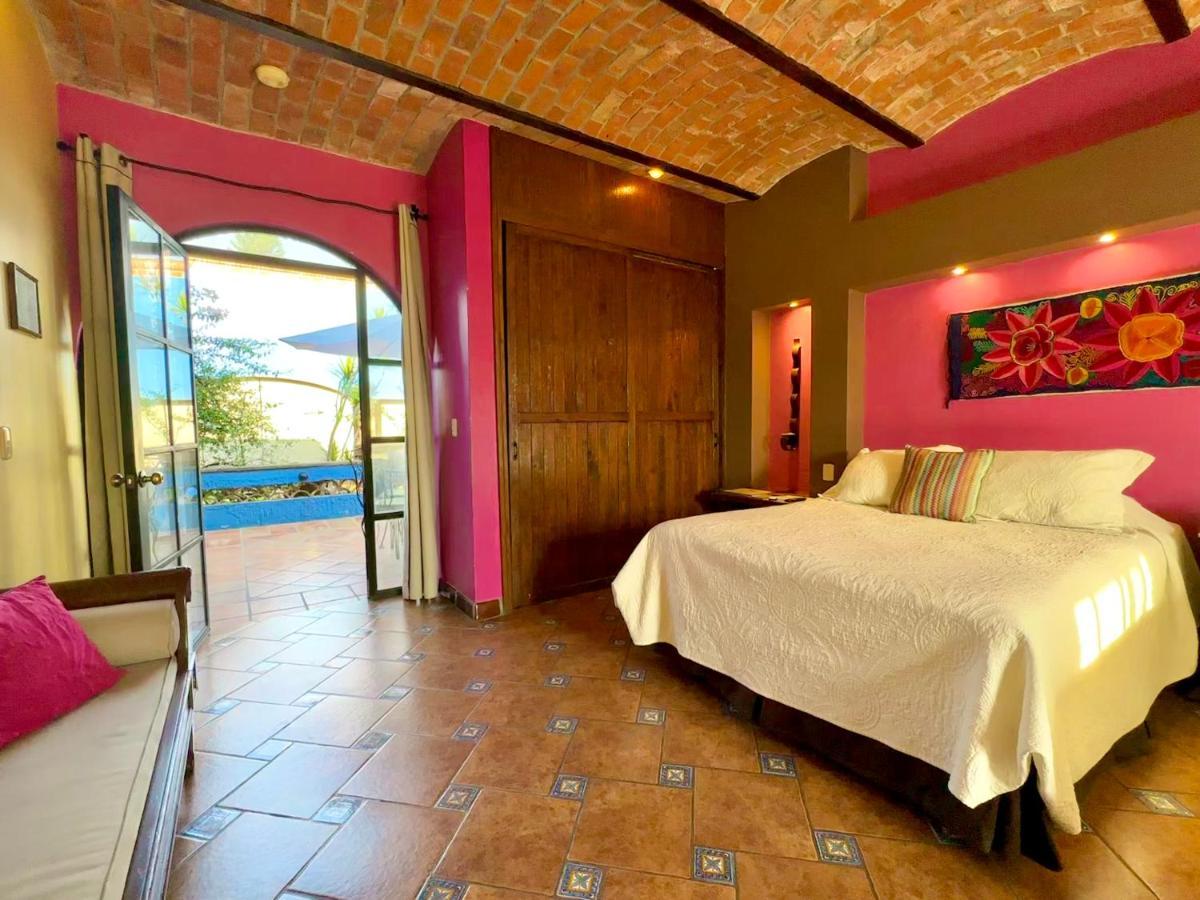 La Villa Del Ensueno Boutique Hotel Tlaquepaque Bagian luar foto