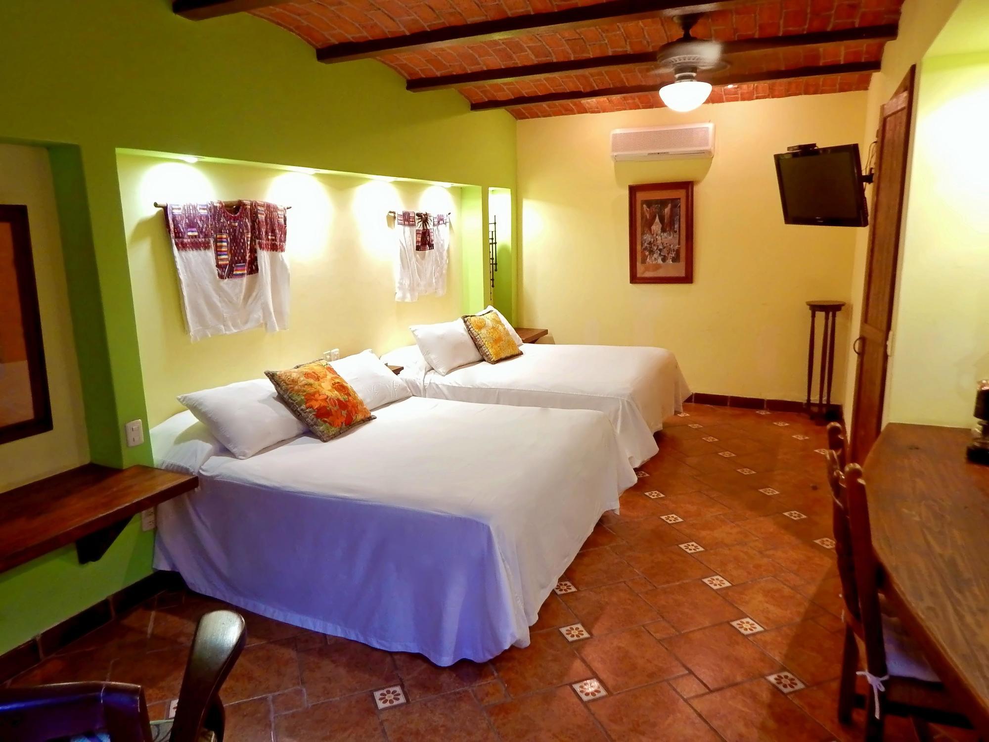 La Villa Del Ensueno Boutique Hotel Tlaquepaque Bagian luar foto