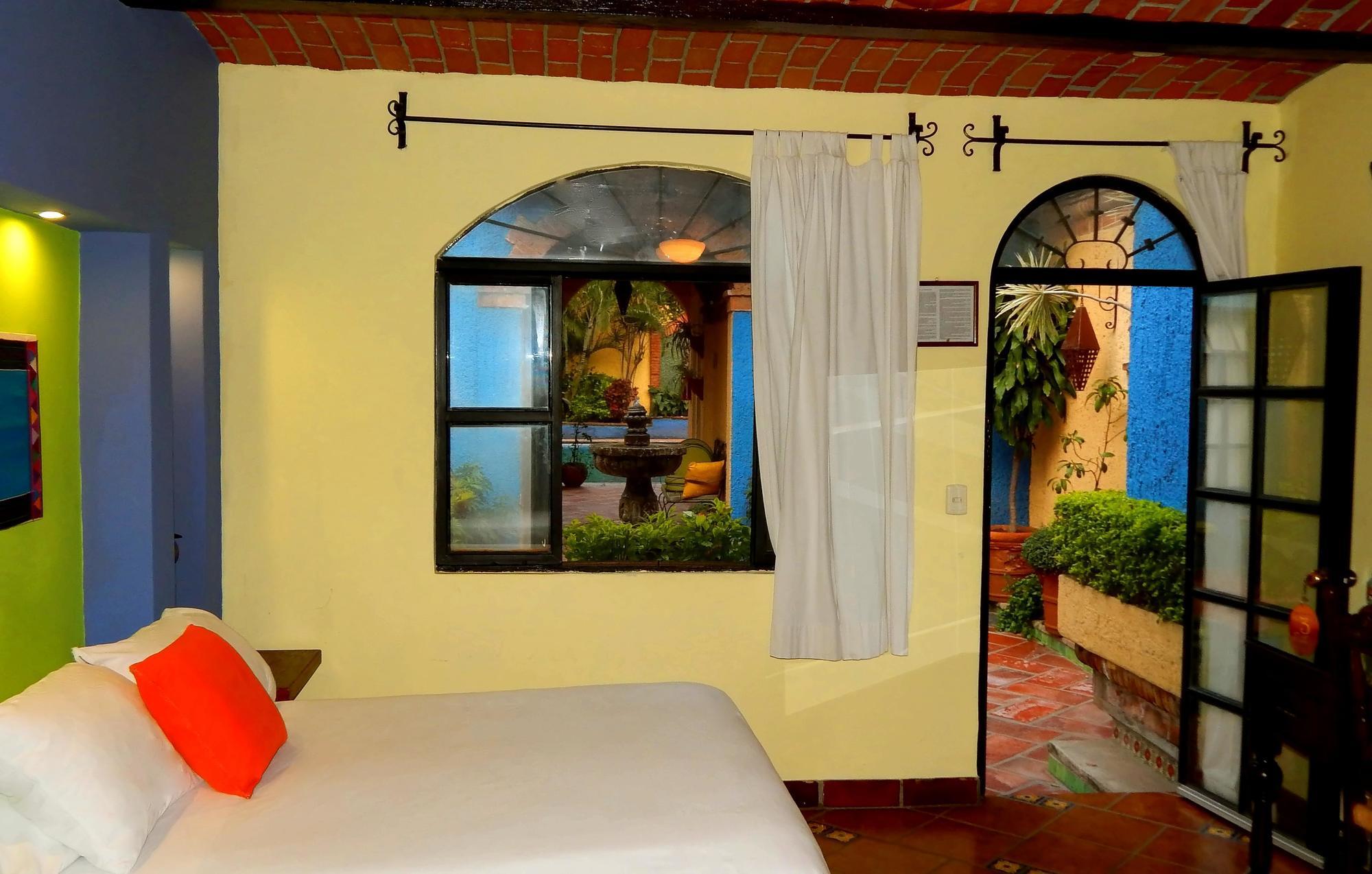 La Villa Del Ensueno Boutique Hotel Tlaquepaque Bagian luar foto